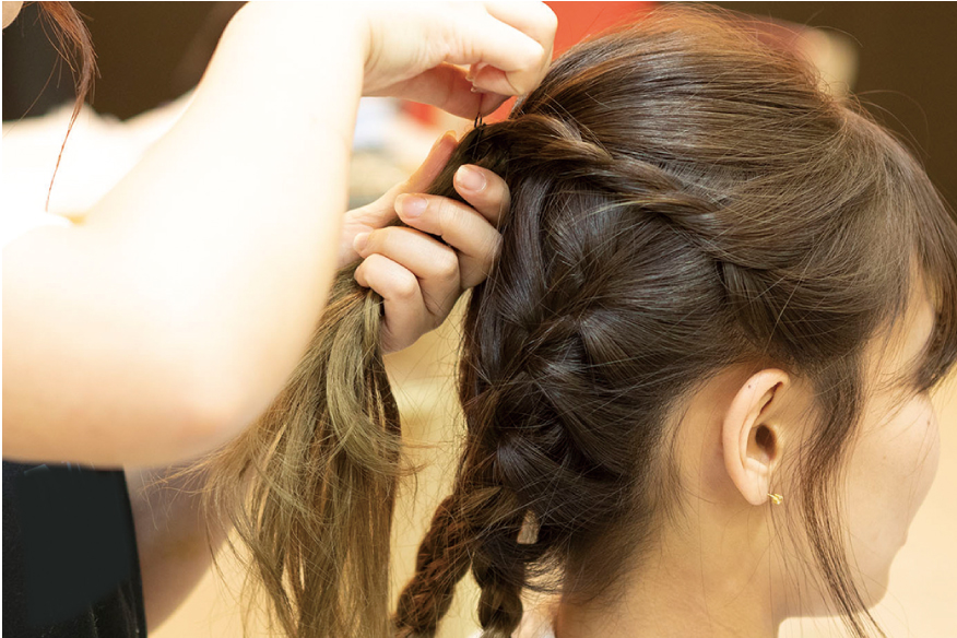 ヘアメイクアーティストから学ぶ！カチモリに挑戦！
